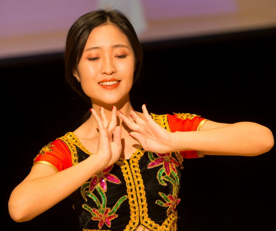 Girl Dancing
